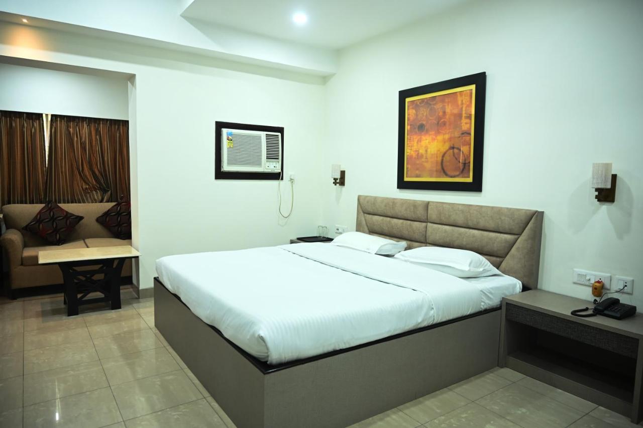 Elgin Suites Calcuta Exterior foto